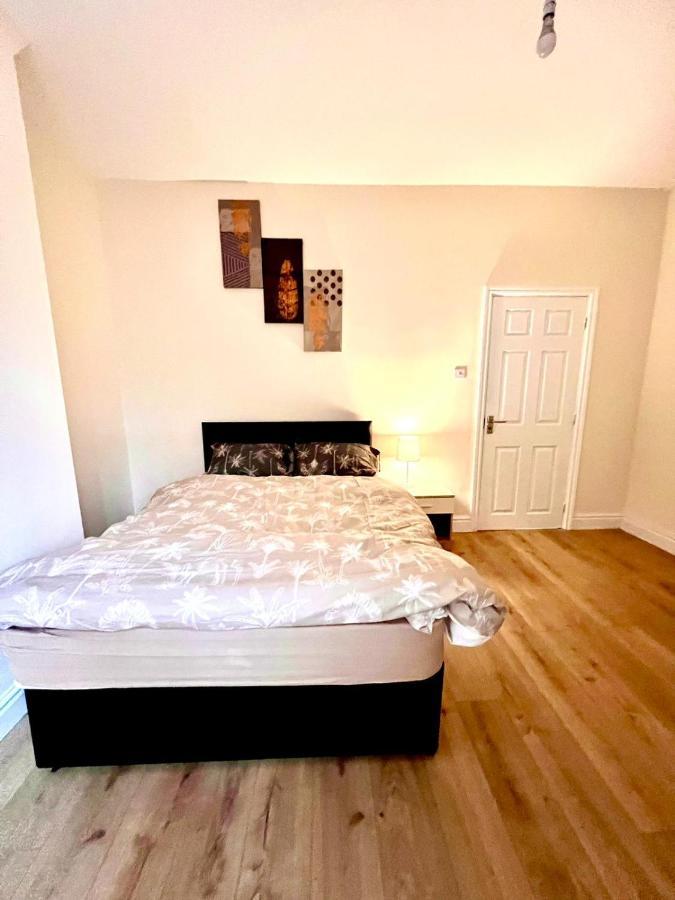 Relax Dotcom Appartement Manchester Buitenkant foto